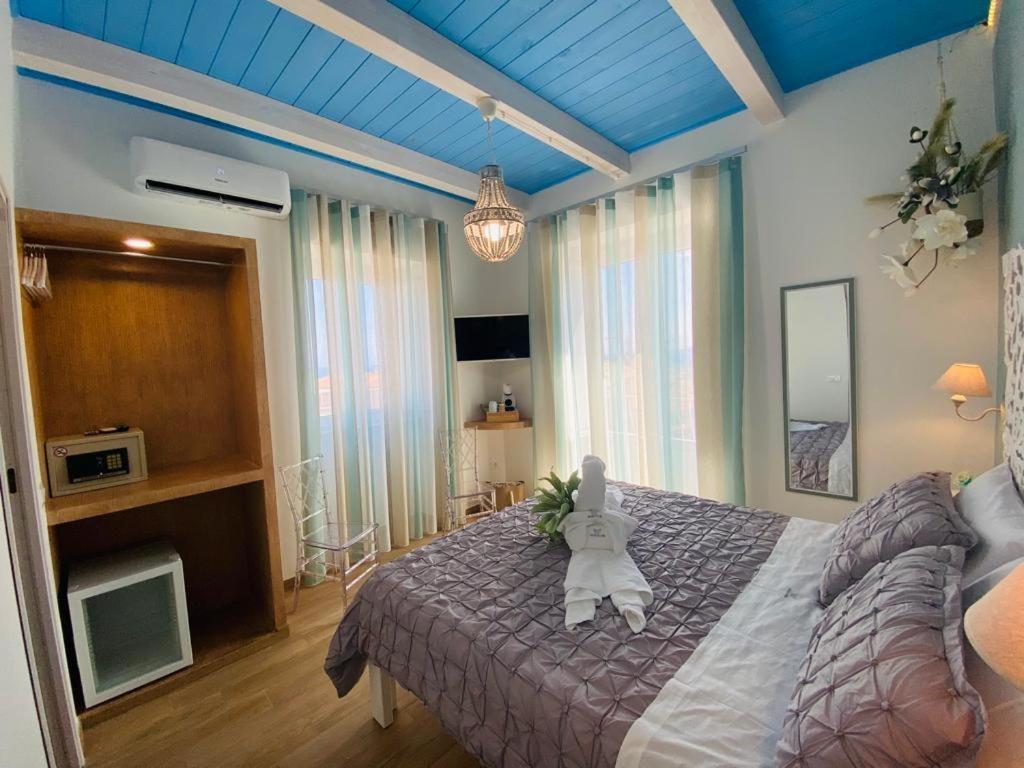 Fior Dei Carmeliti Rooms And Parking Tropea Exterior foto